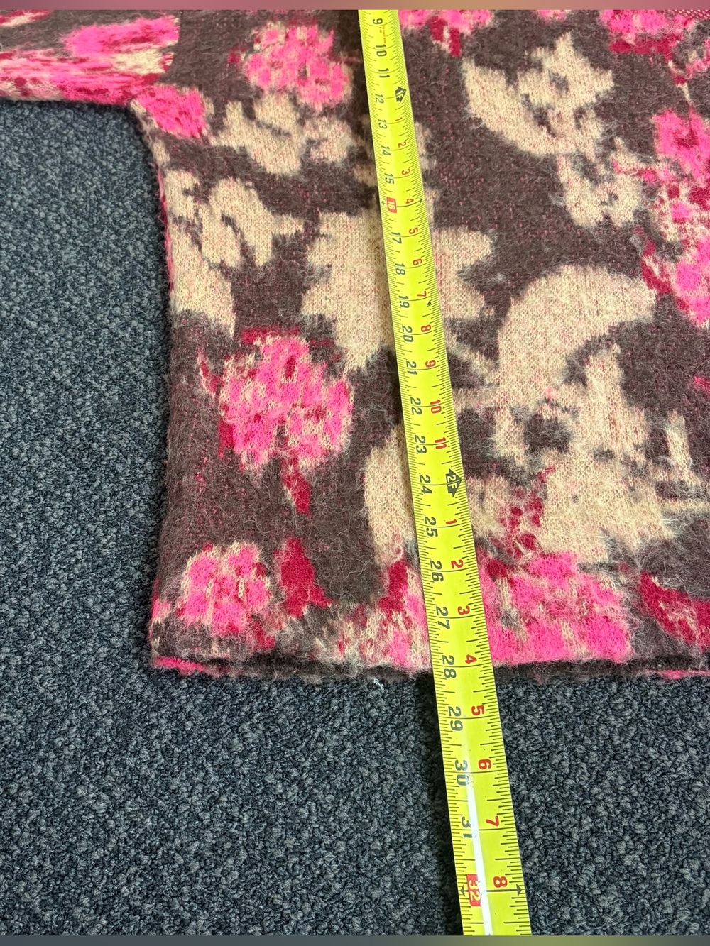 Free People Primrose Floral V-Neck Oversize Tunic Sweater Womans Sz Small RT$148 - Picture 3 of 7